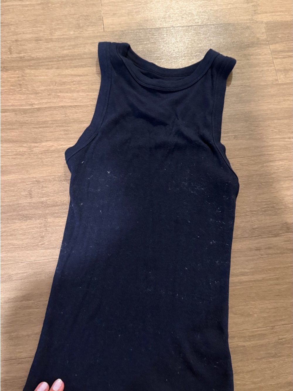 Basic tank Tops - Picture 2 of 6